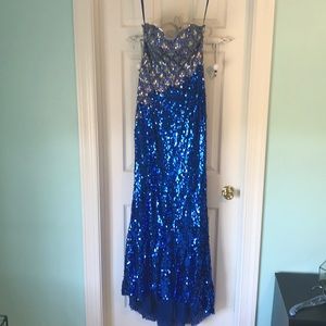 Stunning blue mermaid sequin gown. Worn once!